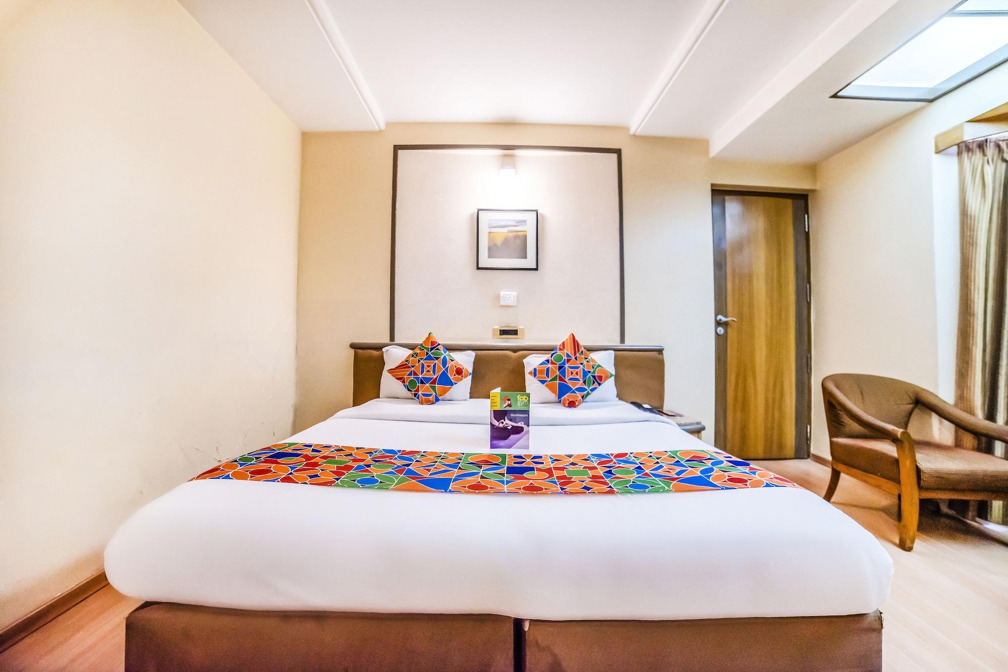 Gandharva Shivajinagar Hotel